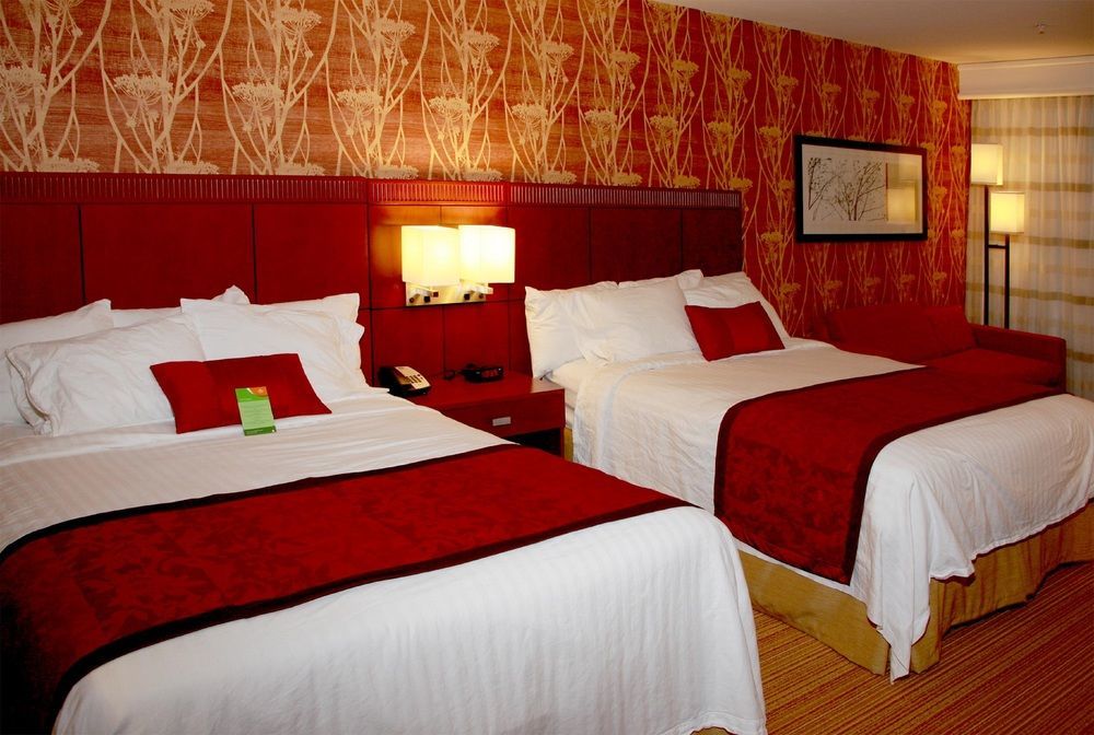 คอร์ตยาร์ด เดสโมนส์ เวสท์/จอร์แดน ครีก Hotel เวสต์เดอร์มอยส์ ห้อง รูปภาพ